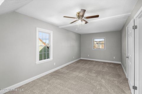 Tiny photo for 933 Fries Avenue, Toledo, OH 43609 (MLS # 10003181)