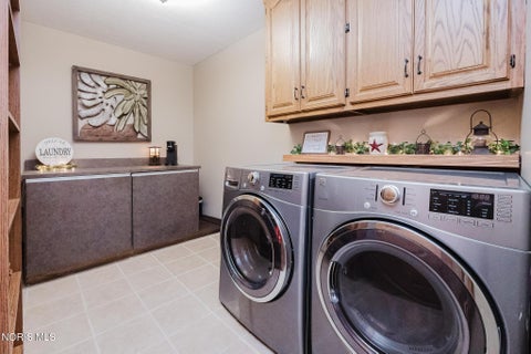 Tiny photo for 73 Luise Circle, Bluffton, OH 45817 (MLS # 10013186)