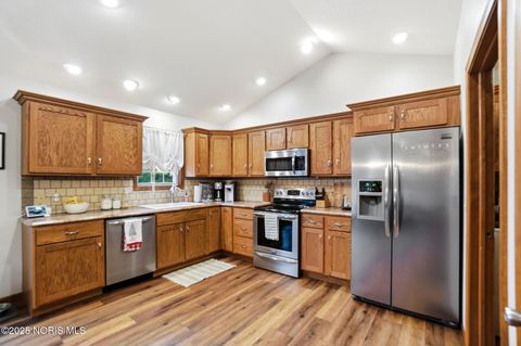 Tiny photo for 239 Thimbleberry Drive, Findlay, OH 45840 (MLS # 10002529)