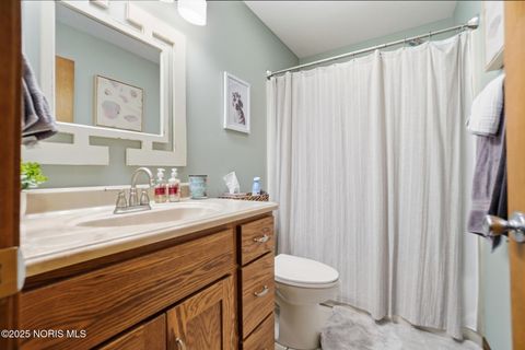 Tiny photo for 239 Thimbleberry Drive, Findlay, OH 45840 (MLS # 10002529)