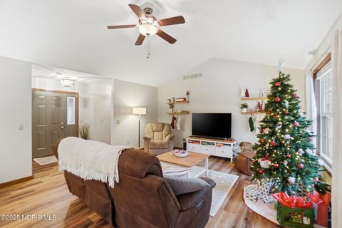 Tiny photo for 239 Thimbleberry Drive, Findlay, OH 45840 (MLS # 10002529)