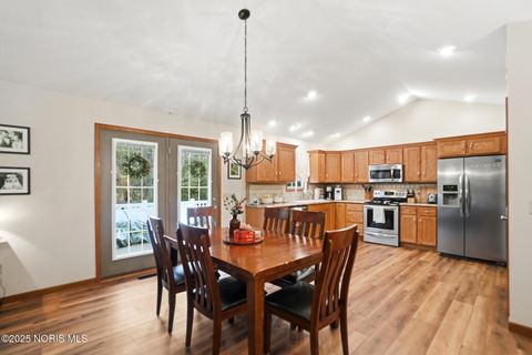 Tiny photo for 239 Thimbleberry Drive, Findlay, OH 45840 (MLS # 10002529)