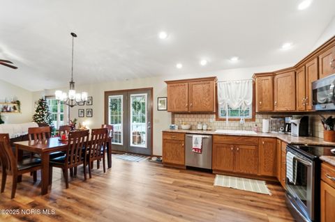 Tiny photo for 239 Thimbleberry Drive, Findlay, OH 45840 (MLS # 10002529)