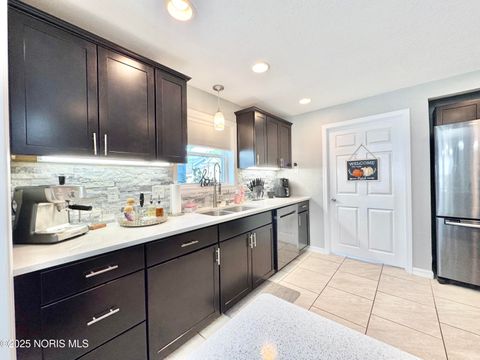 Tiny photo for 2000 Alvin Street, Toledo, OH 43607 (MLS # 10000594)