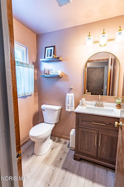 Tiny photo for 1680 Woodhurst Drive, Toledo, OH 43614 (MLS # 10010514)