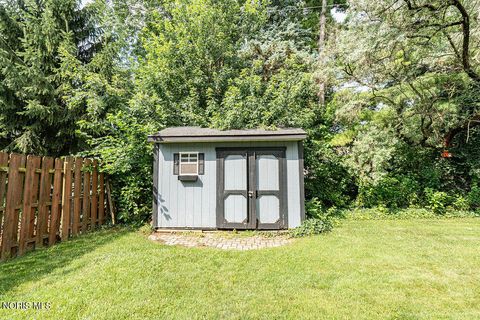 Tiny photo for 1680 Woodhurst Drive, Toledo, OH 43614 (MLS # 10010514)