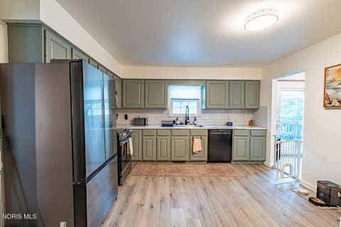 Tiny photo for 1680 Woodhurst Drive, Toledo, OH 43614 (MLS # 10010514)