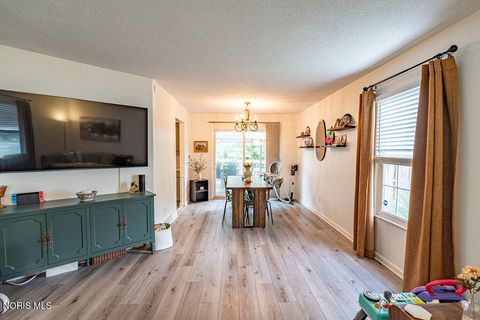 Tiny photo for 1680 Woodhurst Drive, Toledo, OH 43614 (MLS # 10010514)