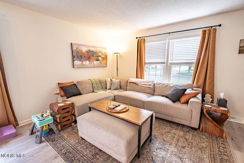 Tiny photo for 1680 Woodhurst Drive, Toledo, OH 43614 (MLS # 10010514)