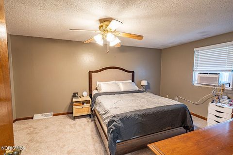 Tiny photo for 1680 Woodhurst Drive, Toledo, OH 43614 (MLS # 10010514)