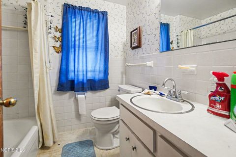 Tiny photo for 3718 Mapleway Drive, Toledo, OH 43614 (MLS # 10004185)