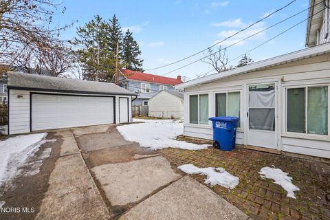 Tiny photo for 3718 Mapleway Drive, Toledo, OH 43614 (MLS # 10004185)