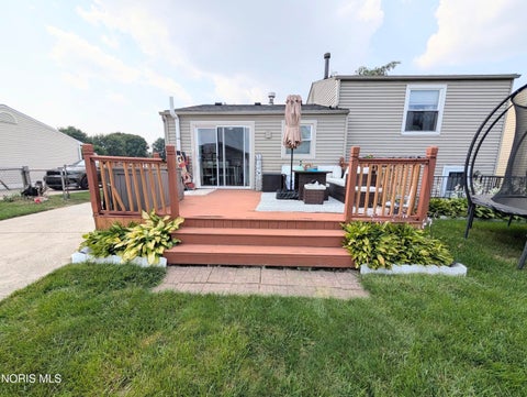 Tiny photo for 220 Ember Drive, Oregon, OH 43616 (MLS # 10012520)