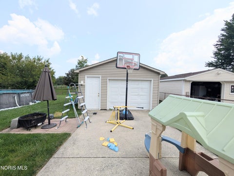 Tiny photo for 220 Ember Drive, Oregon, OH 43616 (MLS # 10012520)