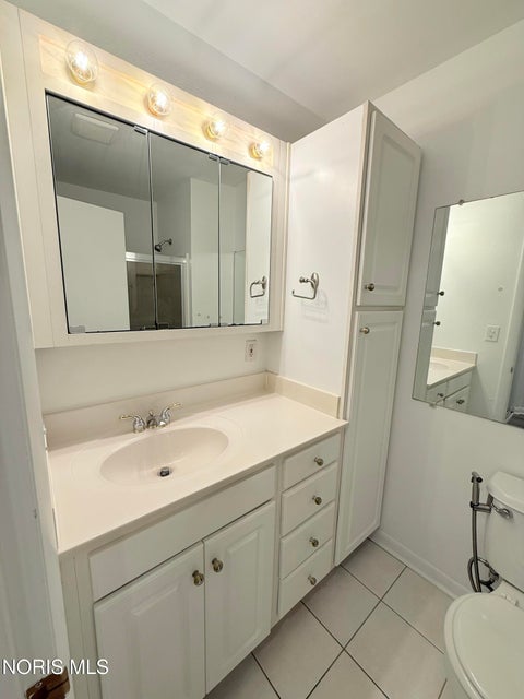 Tiny photo for 2517 W Village Drive #2517, Toledo, OH 43614 (MLS # 10014442)