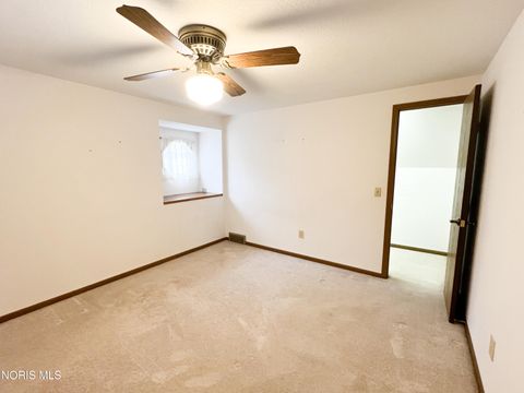 Tiny photo for 6060 Dixon Avenue, Toledo, OH 43613 (MLS # 10005296)