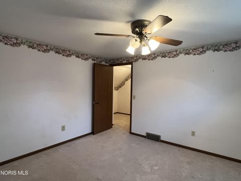 Tiny photo for 6060 Dixon Avenue, Toledo, OH 43613 (MLS # 10005296)