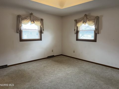 Tiny photo for 6060 Dixon Avenue, Toledo, OH 43613 (MLS # 10005296)