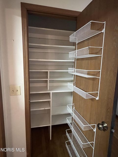 Tiny photo for 6060 Dixon Avenue, Toledo, OH 43613 (MLS # 10005296)