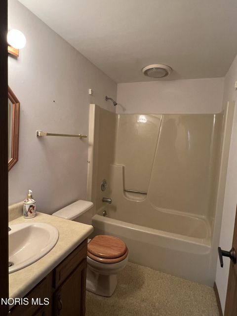 Tiny photo for 6060 Dixon Avenue, Toledo, OH 43613 (MLS # 10005296)