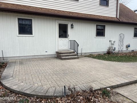 Tiny photo for 6060 Dixon Avenue, Toledo, OH 43613 (MLS # 10005296)