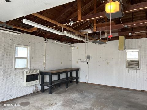 Tiny photo for 6060 Dixon Avenue, Toledo, OH 43613 (MLS # 10005296)