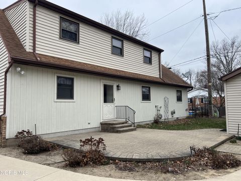 Tiny photo for 6060 Dixon Avenue, Toledo, OH 43613 (MLS # 10005296)