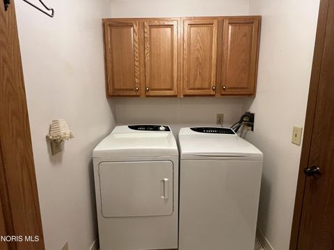 Tiny photo for 6060 Dixon Avenue, Toledo, OH 43613 (MLS # 10005296)