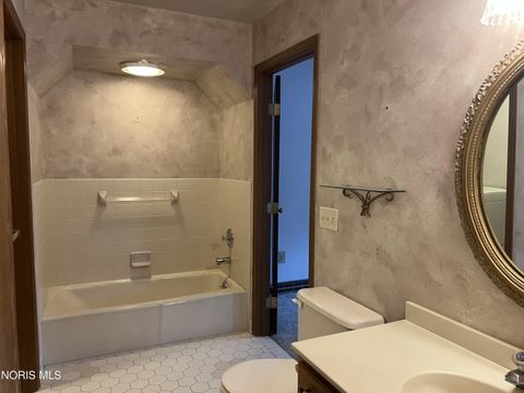 Tiny photo for 6060 Dixon Avenue, Toledo, OH 43613 (MLS # 10005296)