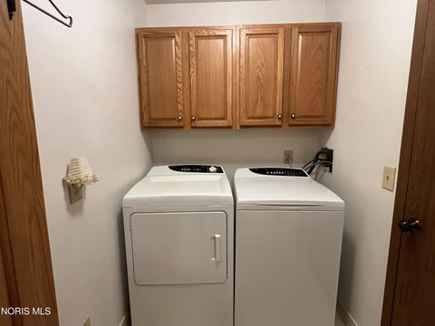 Tiny photo for 6060 Dixon Avenue, Toledo, OH 43613 (MLS # 10005296)