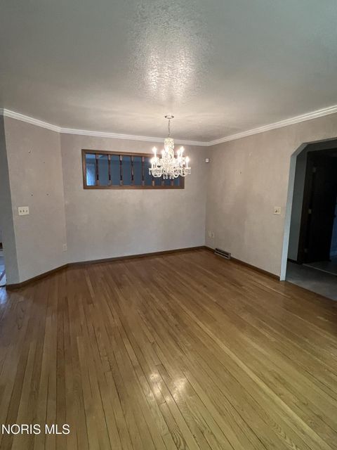 Tiny photo for 6060 Dixon Avenue, Toledo, OH 43613 (MLS # 10005296)