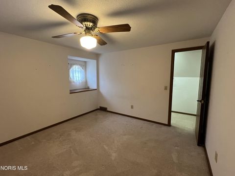 Tiny photo for 6060 Dixon Avenue, Toledo, OH 43613 (MLS # 10005296)