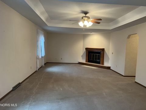 Tiny photo for 6060 Dixon Avenue, Toledo, OH 43613 (MLS # 10005296)