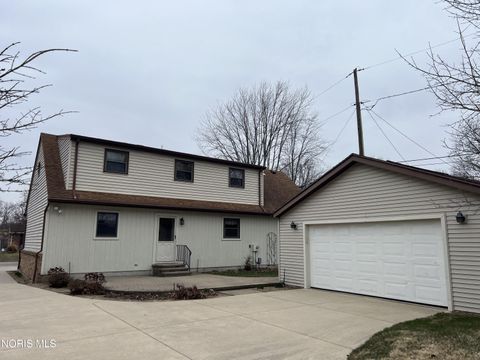 Tiny photo for 6060 Dixon Avenue, Toledo, OH 43613 (MLS # 10005296)