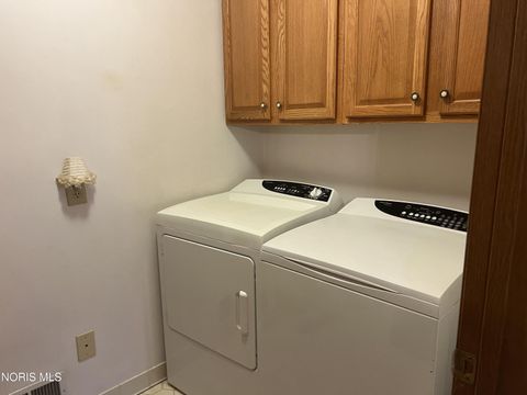 Tiny photo for 6060 Dixon Avenue, Toledo, OH 43613 (MLS # 10005296)