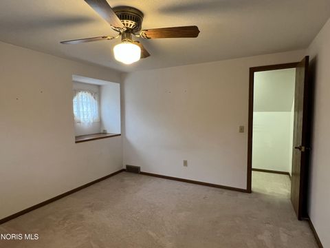 Tiny photo for 6060 Dixon Avenue, Toledo, OH 43613 (MLS # 10005296)