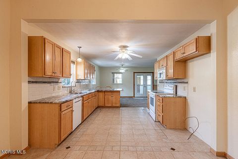 Tiny photo for 1005 Eton Road, Toledo, OH 43615 (MLS # 10006105)