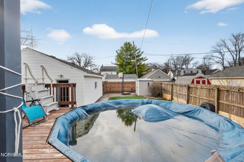 Tiny photo for 614 W John Street, Maumee, OH 43537 (MLS # 10006093)