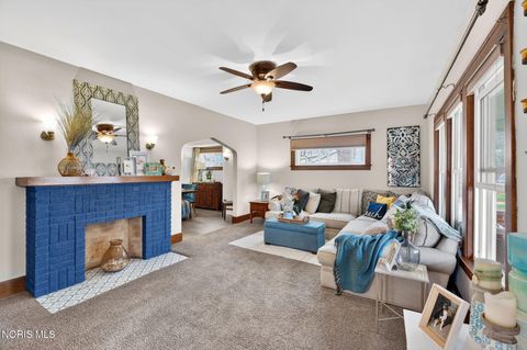 Tiny photo for 614 W John Street, Maumee, OH 43537 (MLS # 10006093)