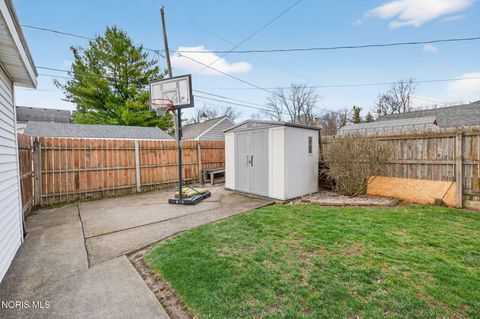 Tiny photo for 614 W John Street, Maumee, OH 43537 (MLS # 10006093)