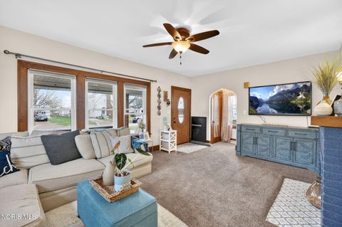 Tiny photo for 614 W John Street, Maumee, OH 43537 (MLS # 10006093)