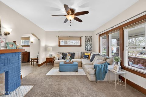 Tiny photo for 614 W John Street, Maumee, OH 43537 (MLS # 10006093)