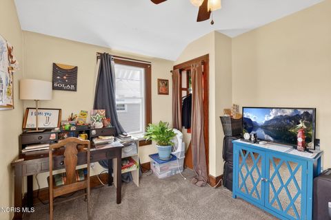 Tiny photo for 614 W John Street, Maumee, OH 43537 (MLS # 10006093)