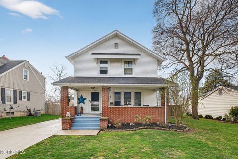 Photo of 614 W John Street, Maumee, OH 43537 (MLS # 10006093)
