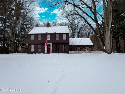 Photo of 4537 Ginger Trail, Toledo, OH 43623 (MLS # 10003768)