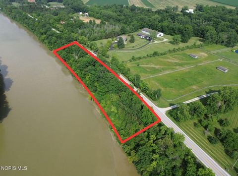 Photo of 0 W River Road, Grand Rapids, OH 43522 (MLS # 10010210)