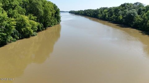 Tiny photo for 0 W River Road, Grand Rapids, OH 43522 (MLS # 10010210)