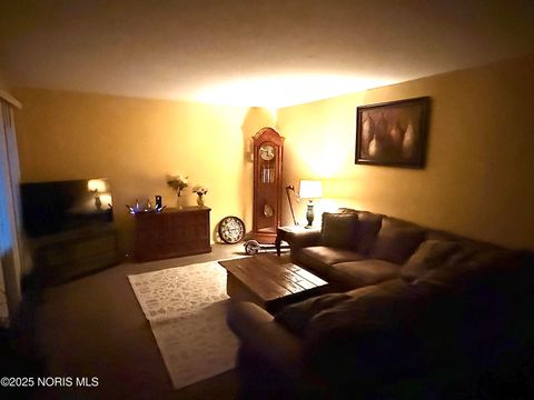 Tiny photo for 3833 Harding Highway, Lima, OH 45804 (MLS # 10001902)