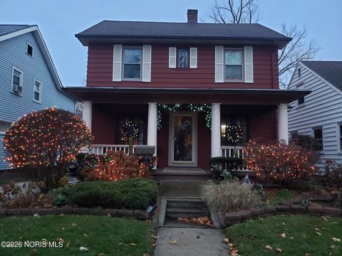 Photo of 3056 121st Street, Toledo, OH 43611 (MLS # 10003826)