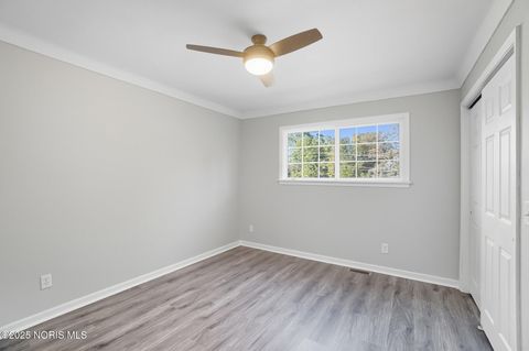 Tiny photo for 2954 Shetland Road, Toledo, OH 43617 (MLS # 10000062)